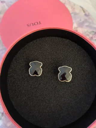 Pendientes Oso Tous Negro y Plata. Miden 1,5 cm.
