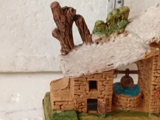 Accessori presepe casa pietra e legno