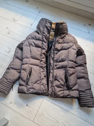 Cazadora acolchada marrón/gris