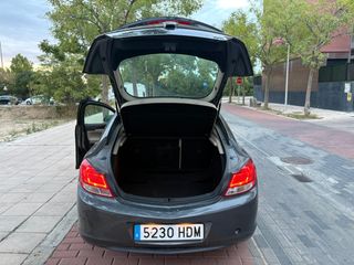 Opel Insignia 2.0 CDTI 160 CV. Edición Cosmo. 2011