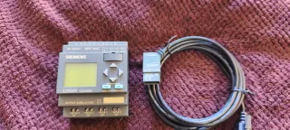Siemens LOGO! 12/24RC PLC con Cable