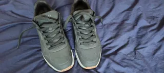 Zapatillas Skechers Hombre Negras/Blancas