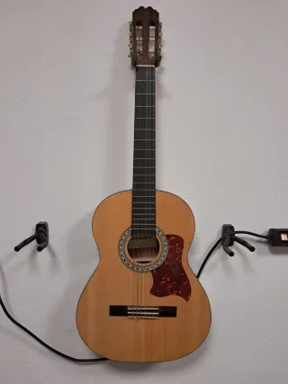 Guitarra española Admira Alba 2022