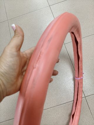 Protettore rosa per copertura bici MTB