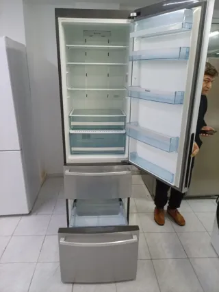 NEVERA MARCA HAIER Acero Inoxidable