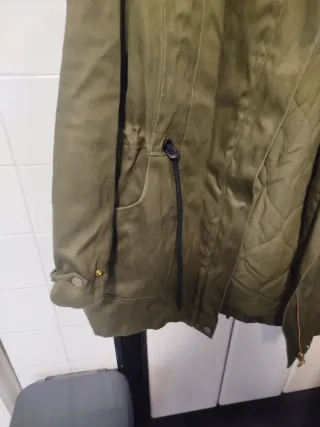 Abrigo verde militar acolchado