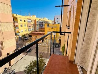 Piso en venta en Zona Calle Valencia en Torrent