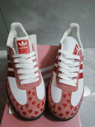 Adidas San Valentín Talla 36