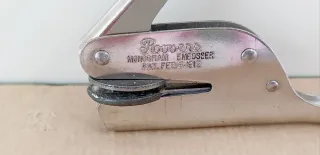 Monograma letra R marca Roovers Monograma 1912