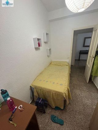 Piso en venta en Hospital - Parque sur en Albacete