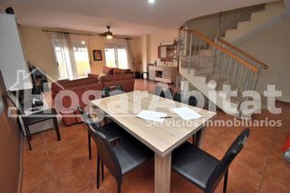 Casa adosada en venta en Zona Playa en Burriana