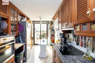 Piso en venta en Bola de Oro - Serrallo en Granada