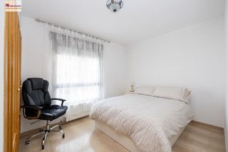 Piso en venta en Bola de Oro - Serrallo en Granada