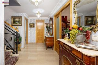 Piso en venta en Bola de Oro - Serrallo en Granada