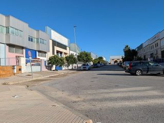 Oficina en venta en Sanlúcar la Mayor