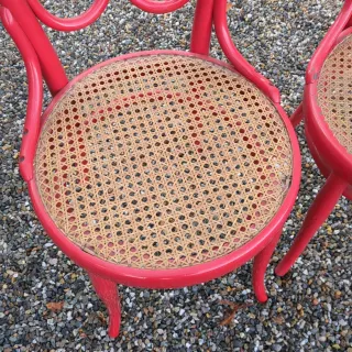 Lotto di 4 sedie vintage in legno curvato Thonet