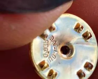 Spilla B.A. Ballou vintage con cristalli