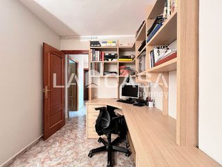 Piso en venta en Artigas - Llefià en Badalona