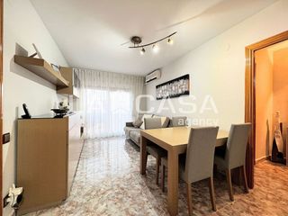 Piso en venta en Artigas - Llefià en Badalona