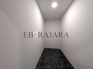 Local comercial en venta en Puerta de Cuartos - Avda. de Portugal en Talavera de la Reina