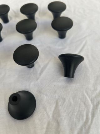 Lote 10 Tiradores Negros Redondos