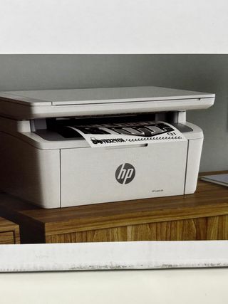 Impresora HP LaserJet M140w Multifunción