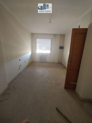 Chalet en venta en Linares