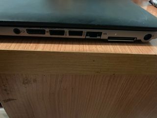 Portátil HP + Altavoz Potente + Soporte