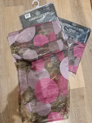 Cortinas de anillas de lunares rosa y transparente