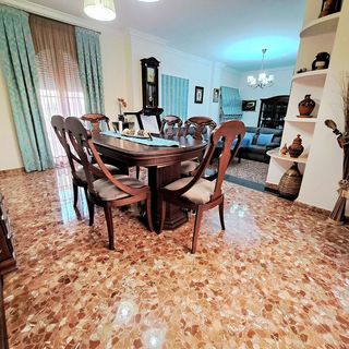 Chalet en venta en La Paz en Alcalá de Guadaira