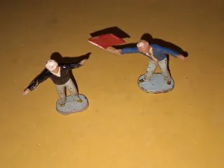 Scalextric Exin años 70 2 figuras decoración pista