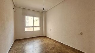 Piso en venta en Campoamor en Alicante