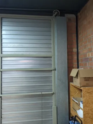 Puerta de garaje basculante