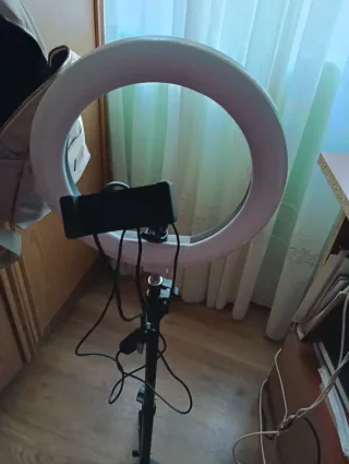 Aro de luz con trípode y soporte móvil