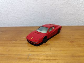 Coche Ferrari Testarossa - Bburago Escala 1:43