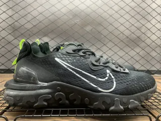 Nike React Vision Talla 44 Negro/Amarillo