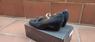 Zapatos de tacón negros ante