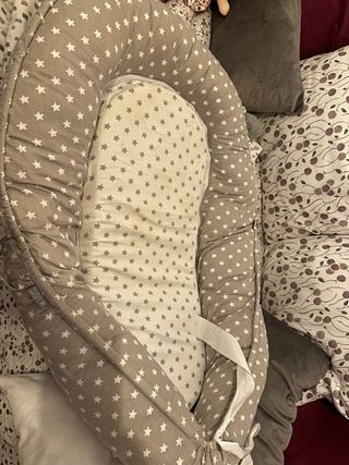 Nido para bebé con estrellas