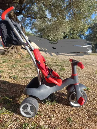 Triciclo infantil con manillar