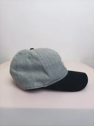 Gorra Casual Old School Gris y Negra