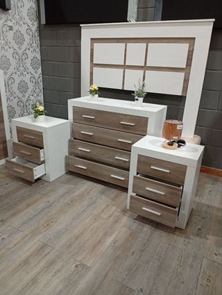 Pack Dormitorio: Cómoda y Mesitas