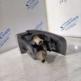 Intermitente derecho Mazda Demio 1998