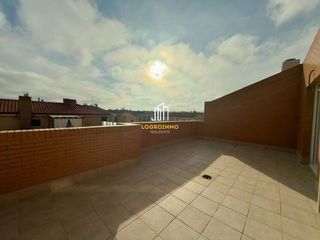 Piso en venta en Lardero