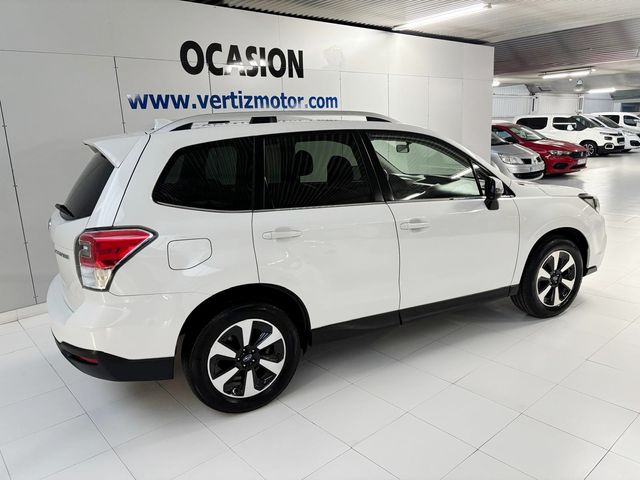 Subaru Forester 2.0 Lineartronic Executive