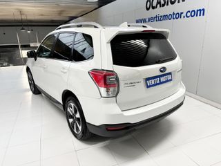 Subaru Forester 2.0 Lineartronic Executive