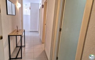 Piso en venta en Port Esportiu - Puig Rom - Canyelles en Roses