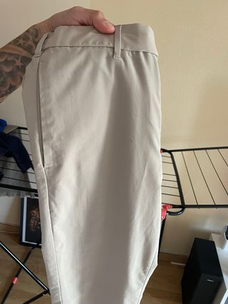 Pantalón jogger Uniqlo beige