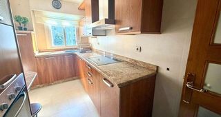 Piso en venta en As Lagoas en Ourense