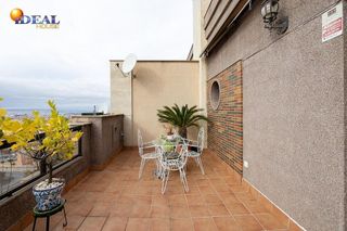 Dúplex en venta en Bola de Oro - Serrallo en Granada