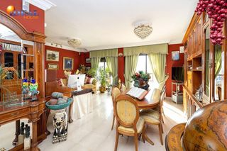 Dúplex en venta en Bola de Oro - Serrallo en Granada